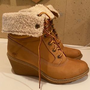 Timberland - Women’s Wedge Heel Boots -LightlyWorn
